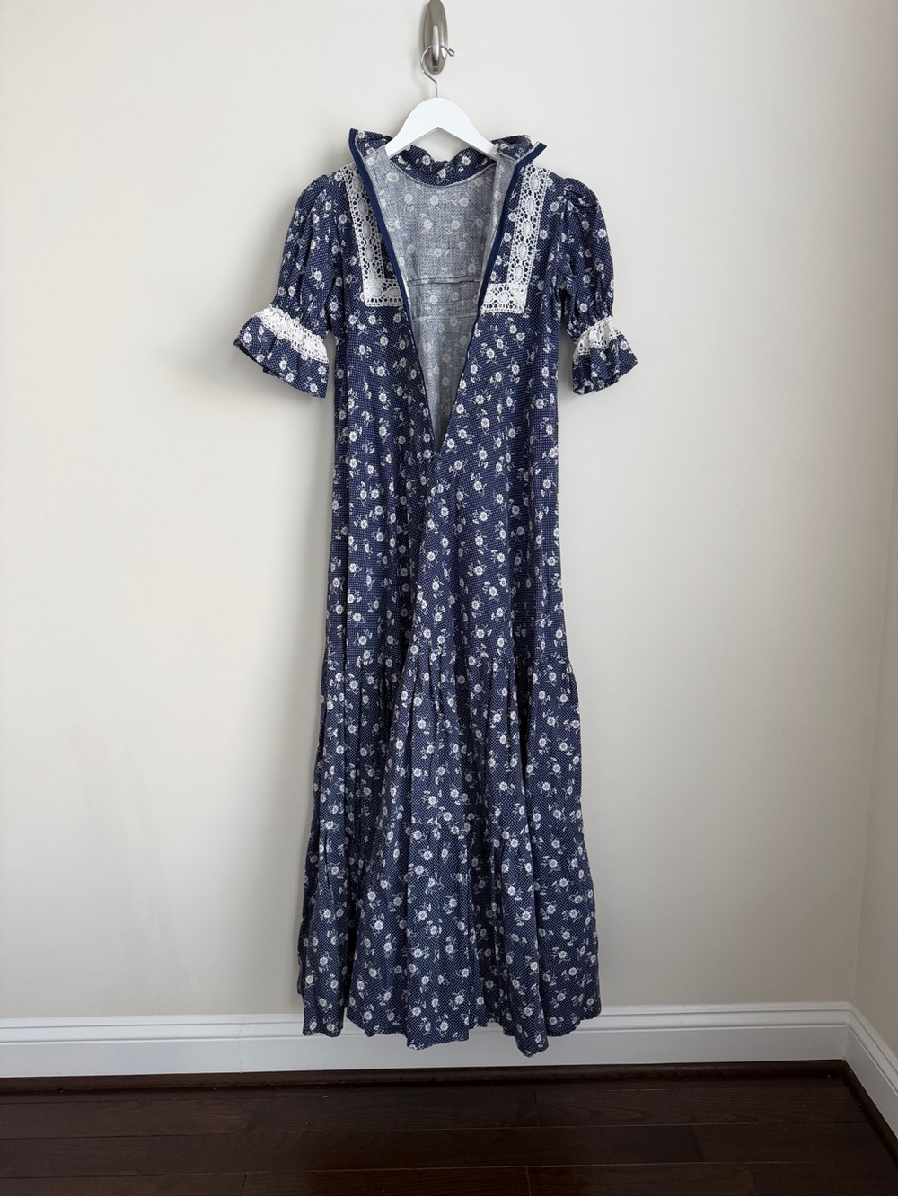 Vintage Laura Ashley Cottagecore Maxi Dress - Picture 7 of 13